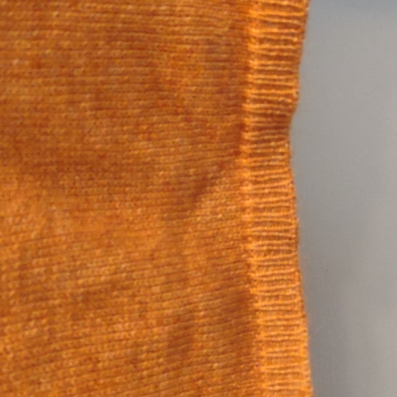 Ladies Cashmere Sweater - Picture 8 of 9